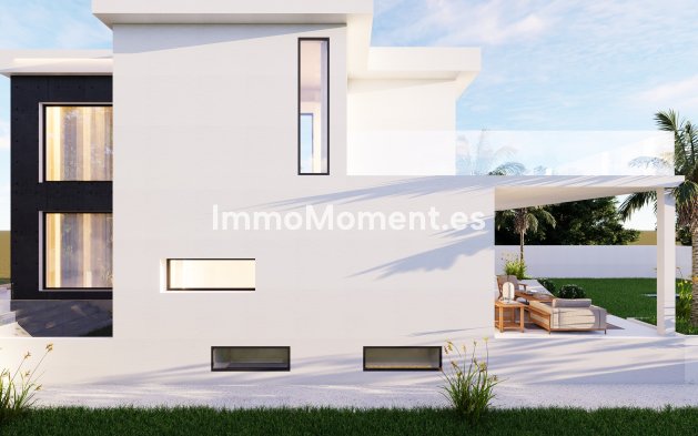 Obra nueva - Villa independiente - Estepona  - Estepona