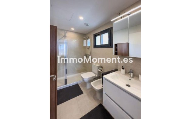 Alquiler a largo plazo - Apartamento - Estepona  - Estepona