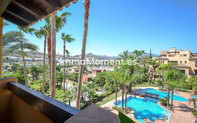 Revente - Appartement - Estepona  - Atalaya