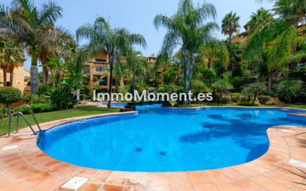 Revente - Appartement - Estepona  - Atalaya