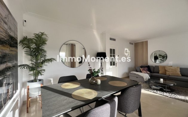 Resale - Apartment - Benahavís - La Quinta