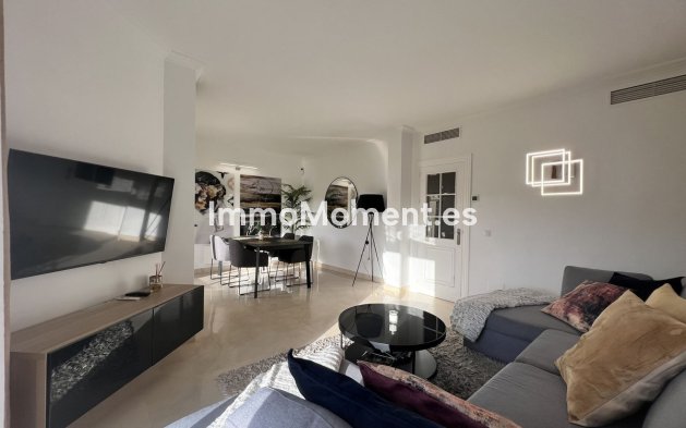 Resale - Apartment - Benahavís - La Quinta