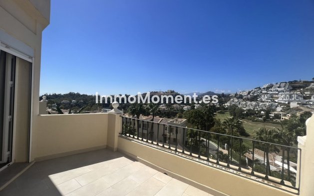 Resale - Apartment - Benahavís - La Quinta