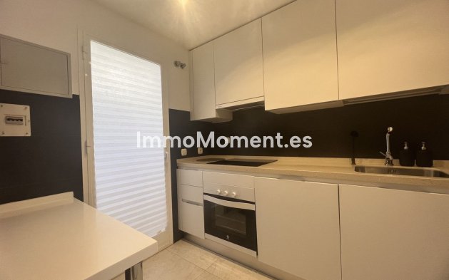 Resale - Apartment - Benahavís - La Quinta