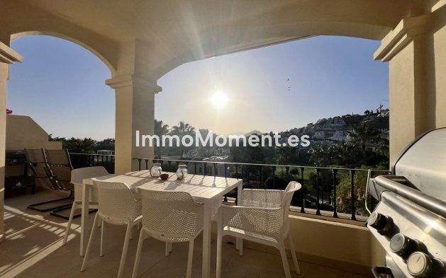 Resale - Apartment - Benahavís - La Quinta