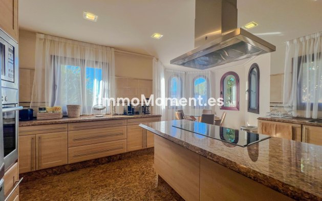 Resale - Detached villa - Benahavís