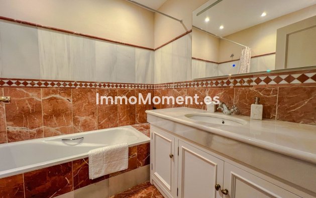 Resale - Detached villa - Benahavís
