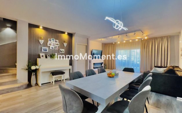 Revente - Maison mitoyenne - Estepona  - Estepona Centro