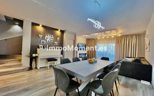 Revente - Maison mitoyenne - Estepona  - Estepona Centro