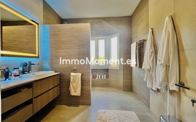 Revente - Maison mitoyenne - Estepona  - Estepona Centro