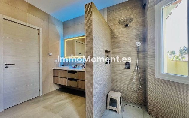 Revente - Maison mitoyenne - Estepona  - Estepona Centro