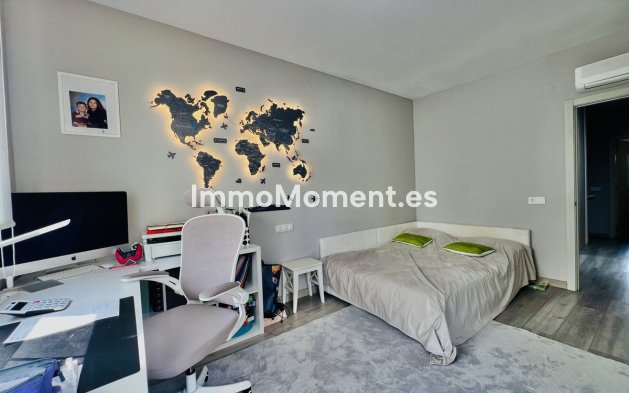 Revente - Maison mitoyenne - Estepona  - Estepona Centro