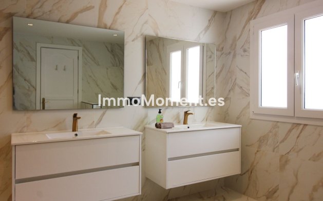 Revente - Villa - Benalmadena - Benalmadena Centro