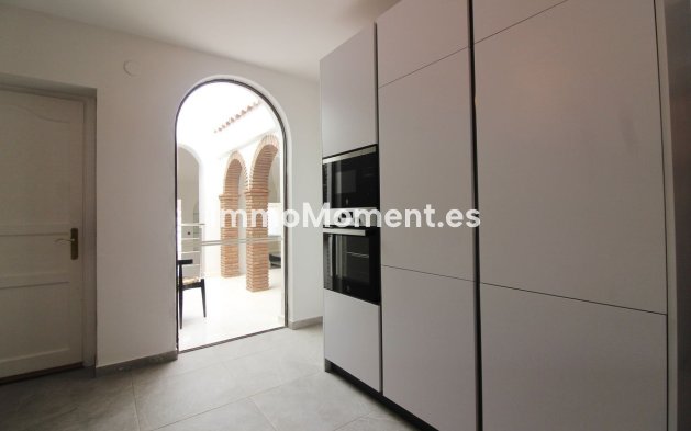 Revente - Villa - Benalmadena - Benalmadena Centro