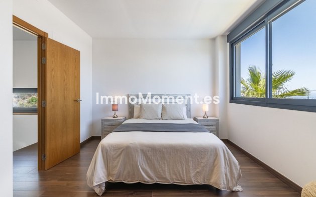Bestaande woning - Vrijstaande villa - Manilva