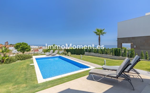 Bestaande woning - Vrijstaande villa - Manilva