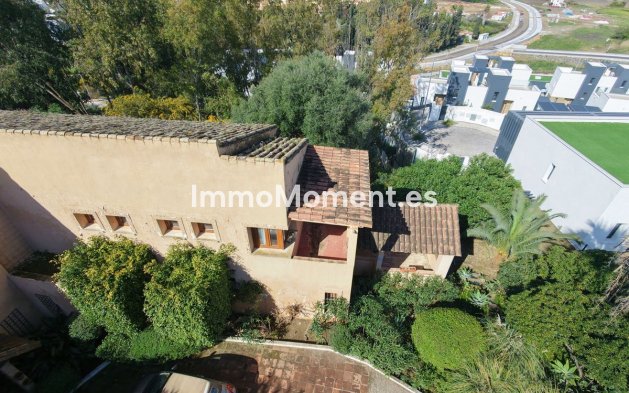 Resale - Villa - Estepona - Atalaya