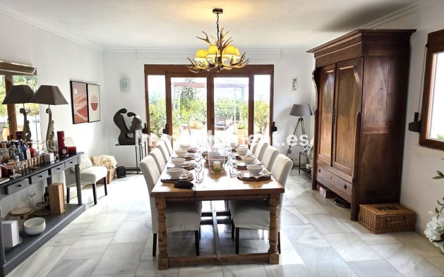 Resale - Villa - Estepona - Atalaya