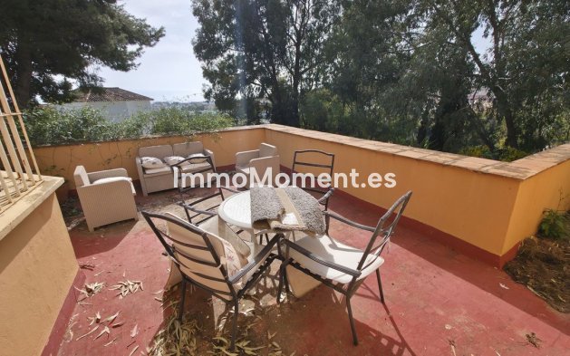 Resale - Villa - Estepona - Atalaya