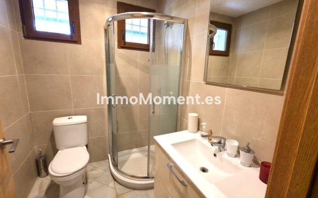 Resale - Villa - Estepona - Atalaya