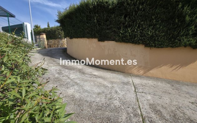 Resale - Villa - Estepona - Atalaya