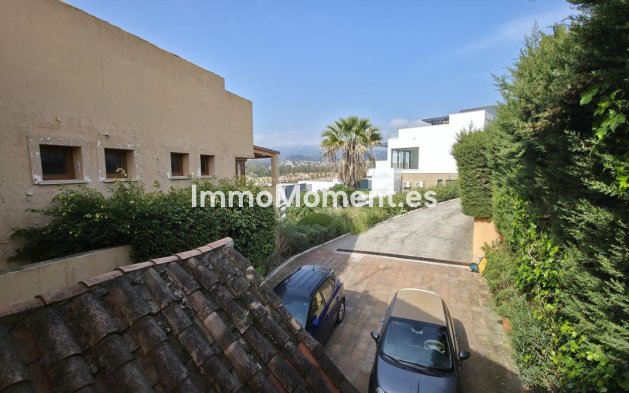Resale - Villa - Estepona - Atalaya