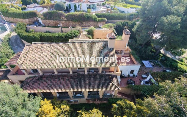 Resale - Villa - Estepona - Atalaya