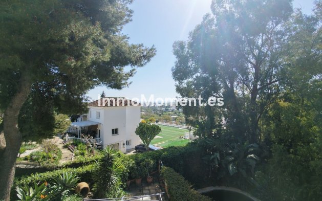 Resale - Villa - Estepona - Atalaya