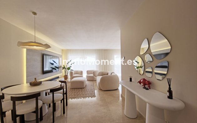 Resale - Apartment - Benahavís - Benahavís Centro