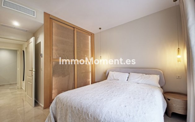 Resale - Apartment - Benahavís - Benahavís Centro