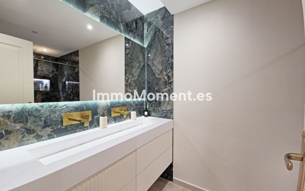 Resale - Apartment - Benahavís - Benahavís Centro