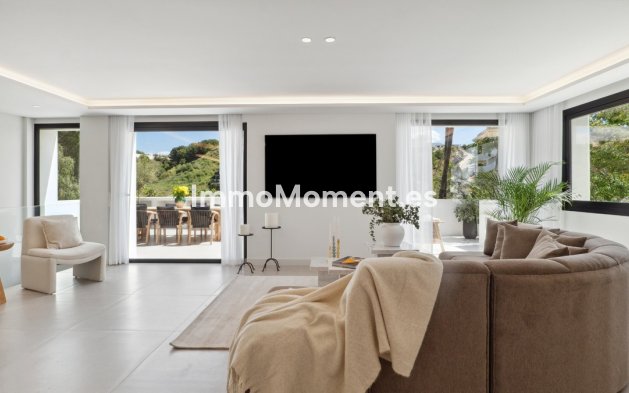 Resale - Villa - Marbella - Nueva Andalucía