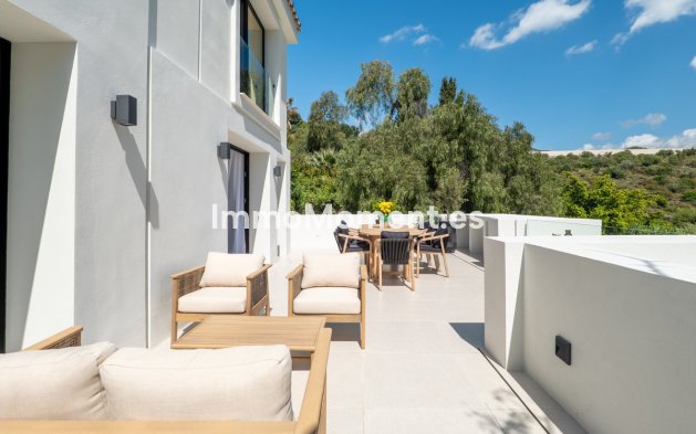 Resale - Villa - Marbella - Nueva Andalucía