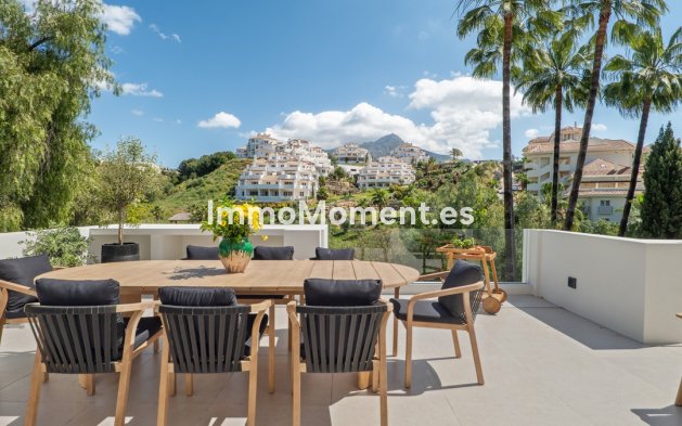 Resale - Villa - Marbella - Nueva Andalucía