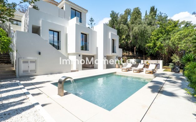 Resale - Villa - Marbella - Nueva Andalucía