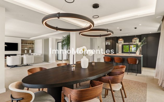 Wiederverkauf - Villa - Marbella - Nueva Andalucía