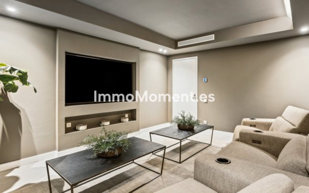 Wiederverkauf - Villa - Marbella - Nueva Andalucía