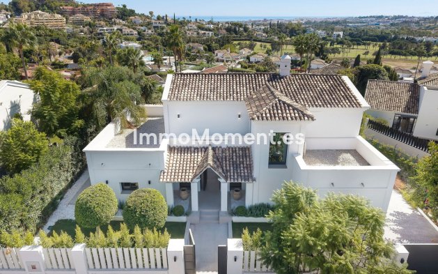 Wiederverkauf - Villa - Marbella - Nueva Andalucía