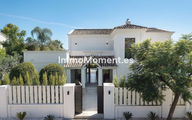 Wiederverkauf - Villa - Marbella - Nueva Andalucía