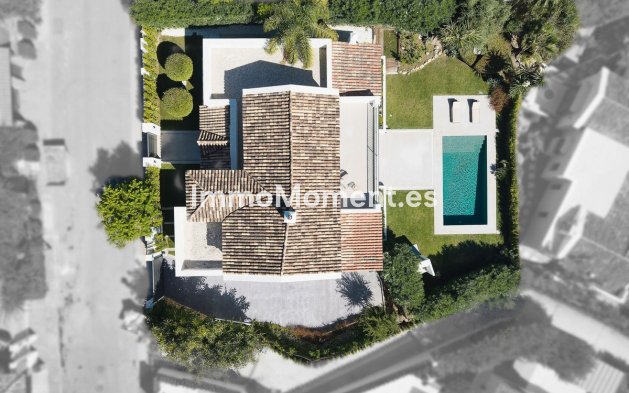 Wiederverkauf - Villa - Marbella - Nueva Andalucía