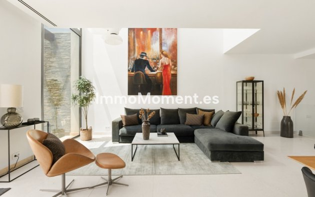 Wiederverkauf - Villa - Marbella - Cabopino