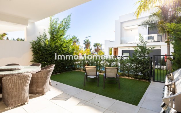 Revente - Maison mitoyenne - Estepona  - Estepona Centro