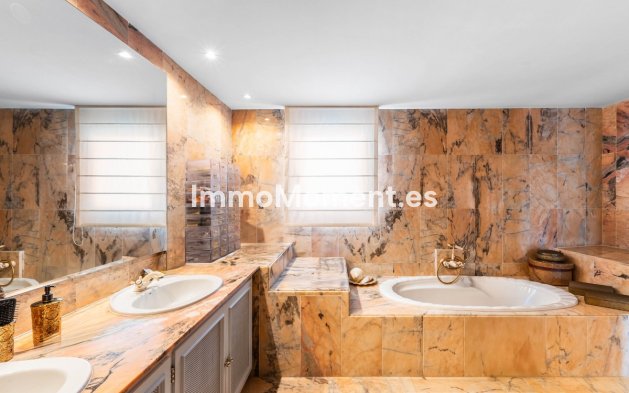 Resale - Villa - Benahavís - La Quinta