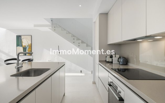 Wiederverkauf - Villa - Marbella - Cabopino