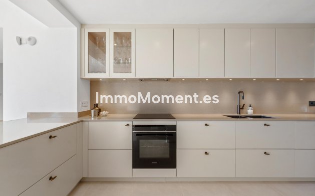 Wiederverkauf - Wohnung - Marbella - Nueva Andalucía