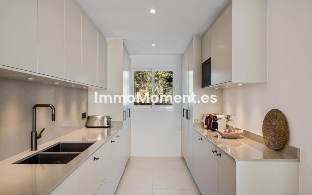 Wiederverkauf - Wohnung - Marbella - Nueva Andalucía