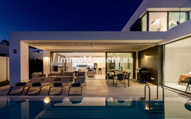 Reventa - Villa independiente - Mijas - Calahonda