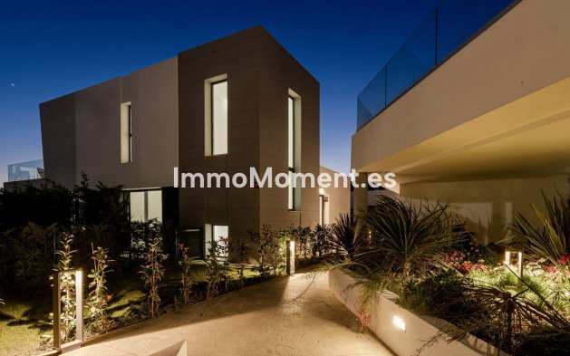 Reventa - Villa independiente - Mijas - Calahonda