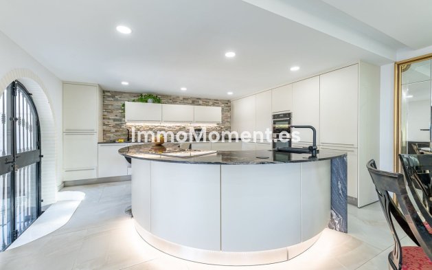 Wiederverkauf - Villa - Benalmadena - Benalmadena Centro