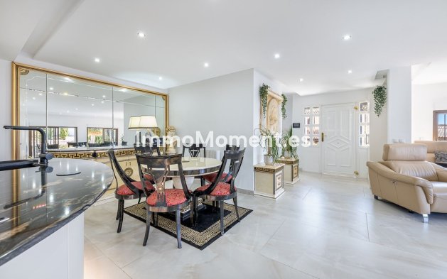 Wiederverkauf - Villa - Benalmadena - Benalmadena Centro